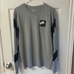 Nike Air ‘the Nike tee’ long sleeve logo t shirt men’s size L